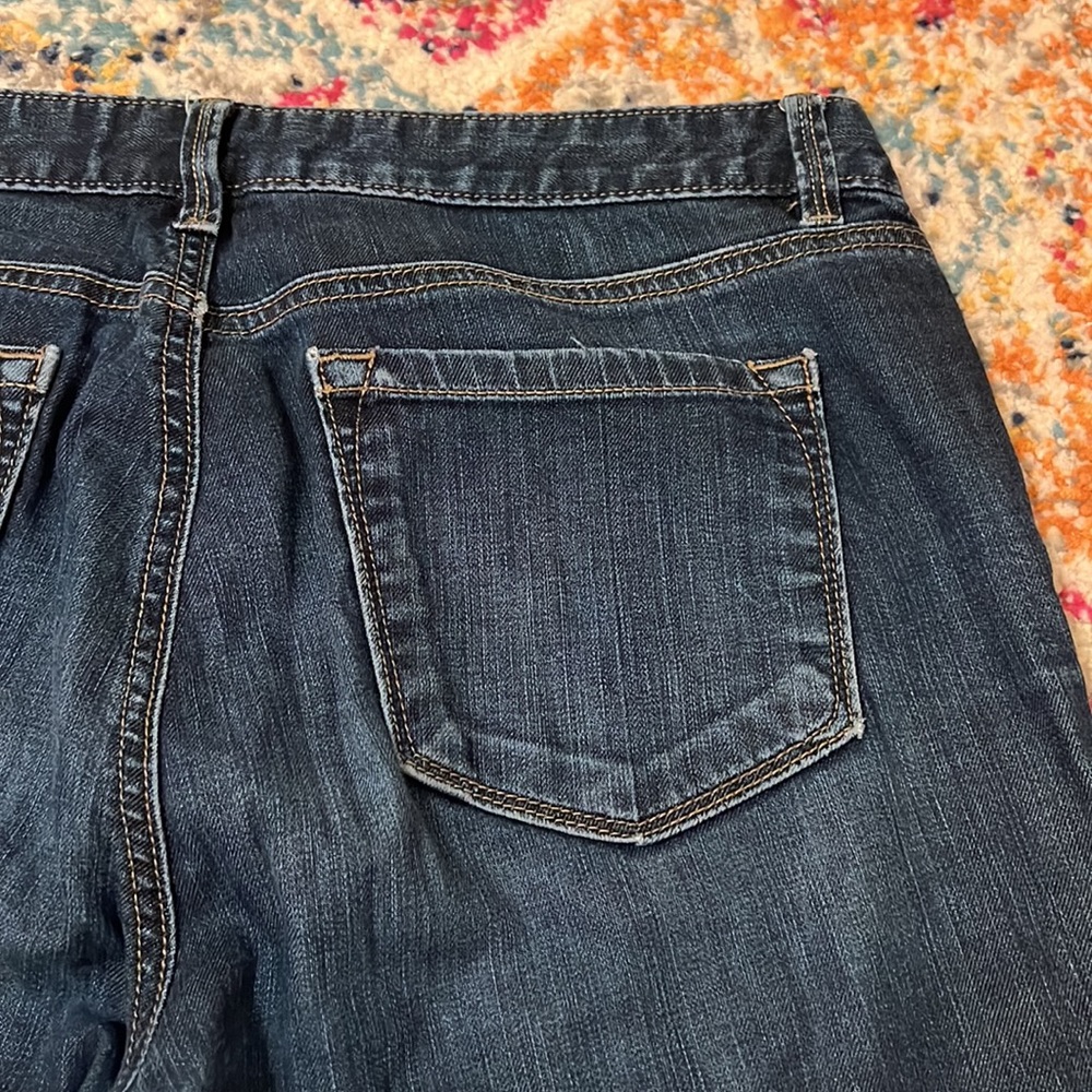 Women’s LOFT 12P 31P petite Modern Straight 5 pocket jeans, no distressing - Picture 12 of 13